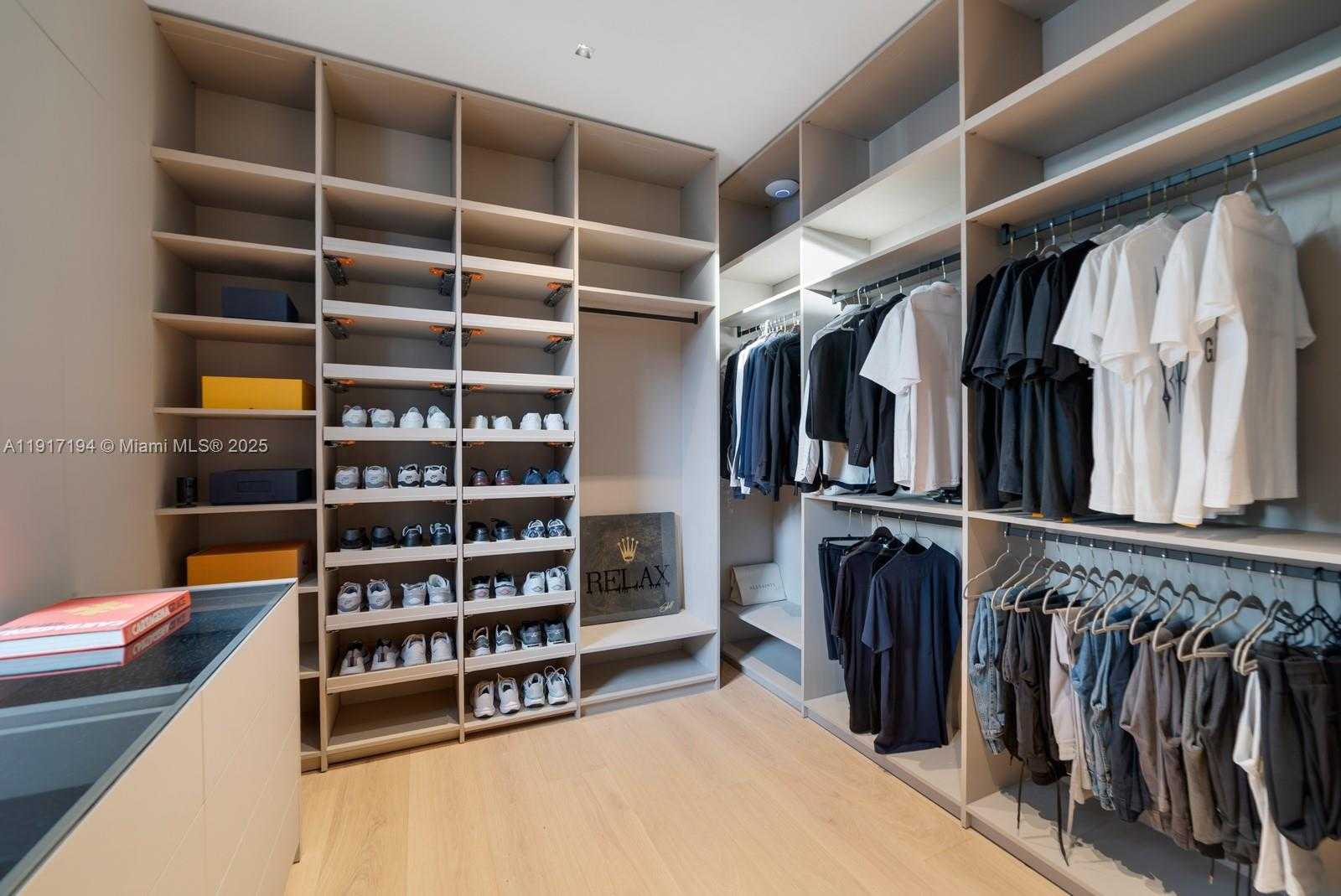 Small Image of 7051 SOUTH WEST 69TH AVE, South Miami Number 14