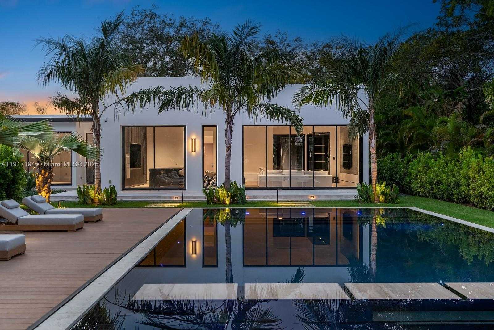 Small Image of 7051 SOUTH WEST 69TH AVE, South Miami Number 30