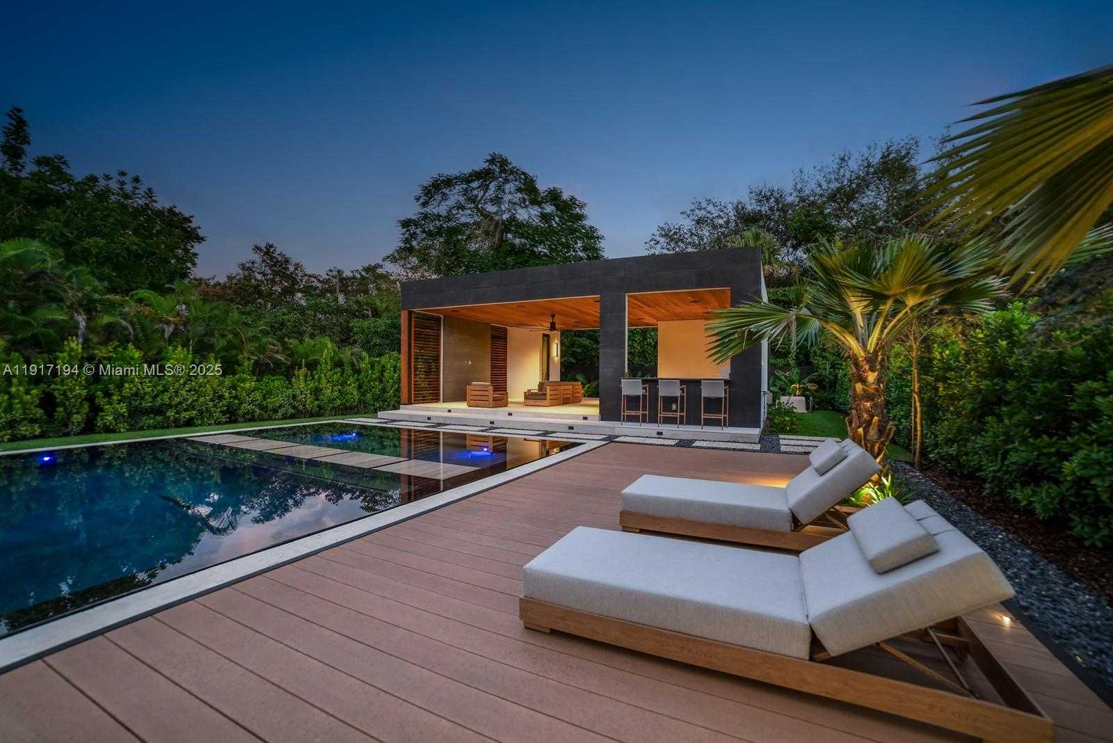 Small Image of 7051 SOUTH WEST 69TH AVE, South Miami Number 31