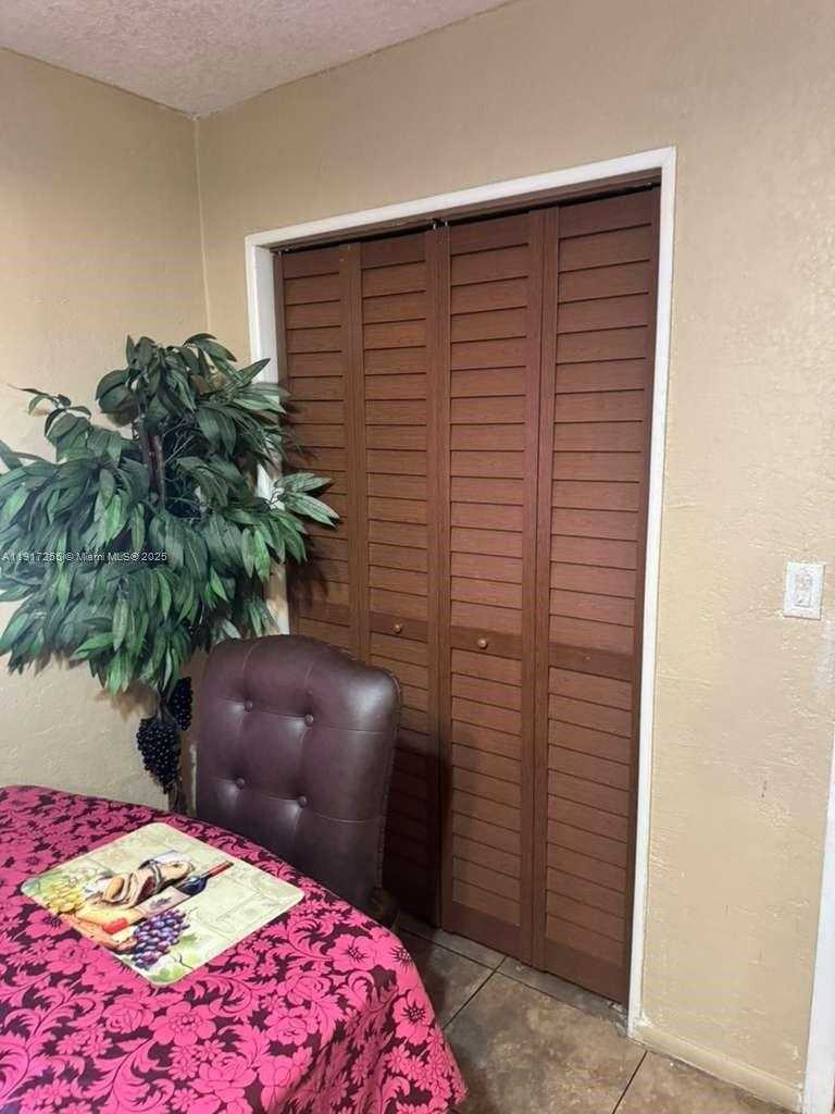 Small Image of 820 SOUTH WEST 49TH TER, Margate Number 8