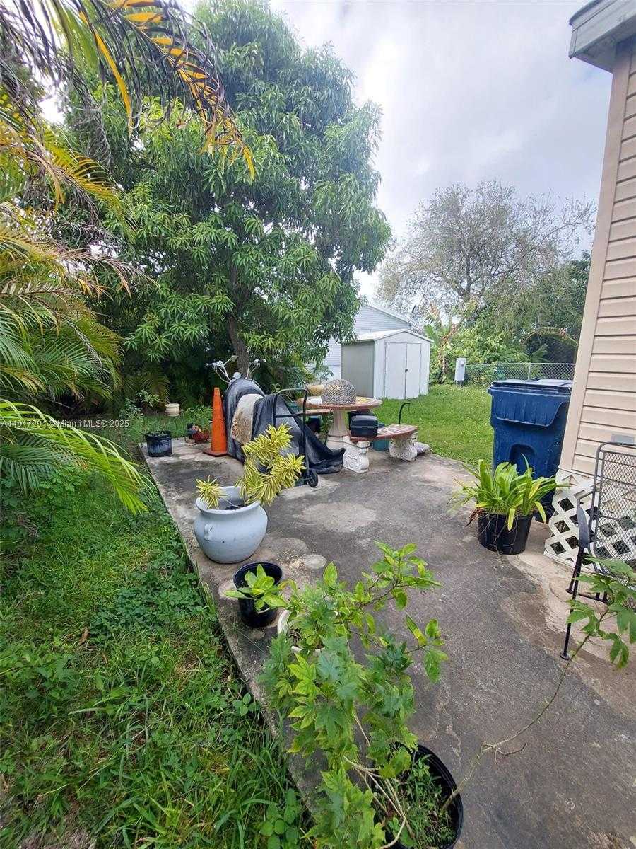 Small Image of 19800 SOUTH WEST 180 AVE, Miami Number 2
