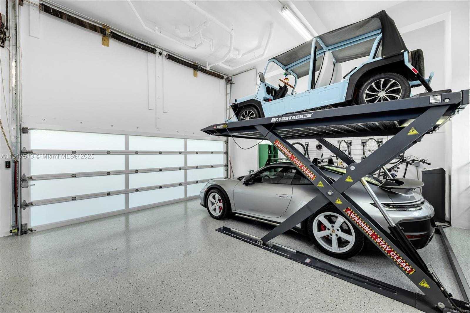 Small Image of 7150 WEST LAGO DR, Coral Gables Number 39