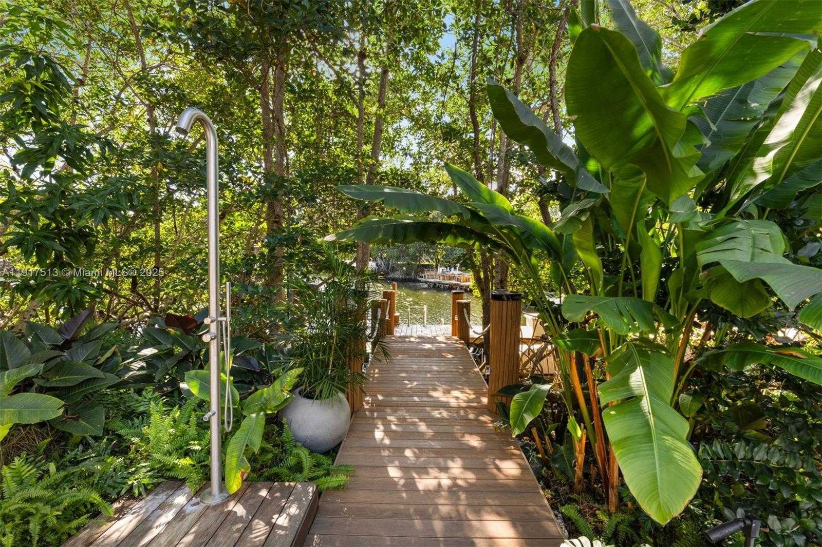 Small Image of 7150 WEST LAGO DR, Coral Gables Number 55