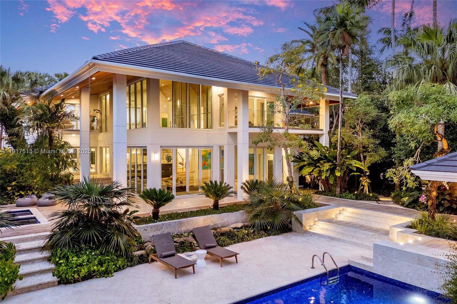 Small Image of 7150 WEST LAGO DR, Coral Gables Number 63