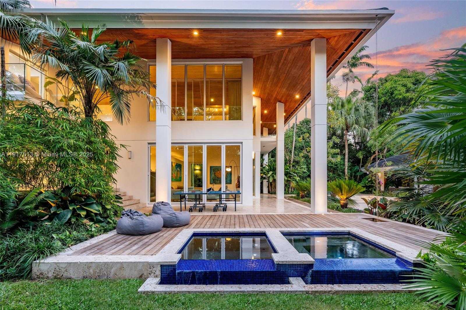 Small Image of 7150 WEST LAGO DR, Coral Gables Number 67