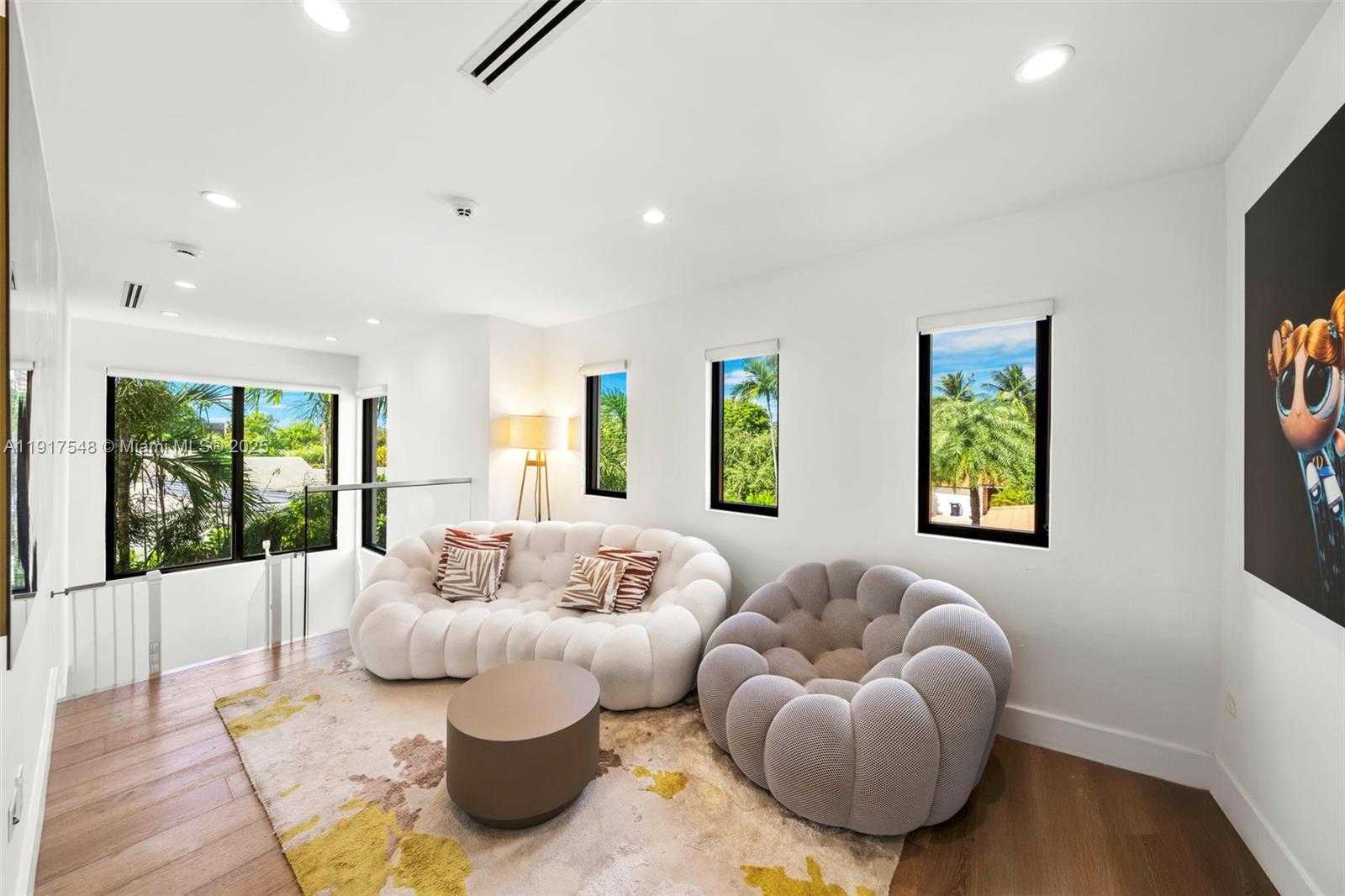 Small Image of 710 SOUTH SHORE DR, Miami Beach Number 21