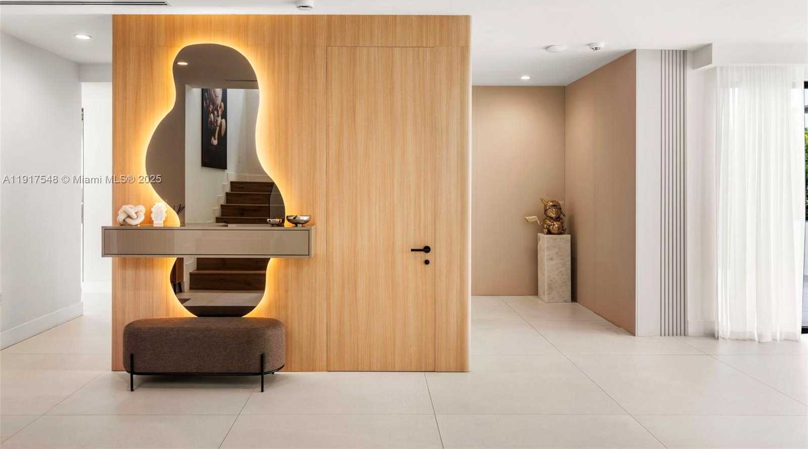 Small Image of 710 SOUTH SHORE DR, Miami Beach Number 9