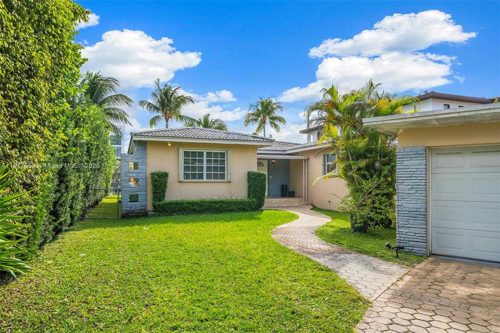 Small Image of 700 SOUTH SHORE DR, Miami Beach Number 8