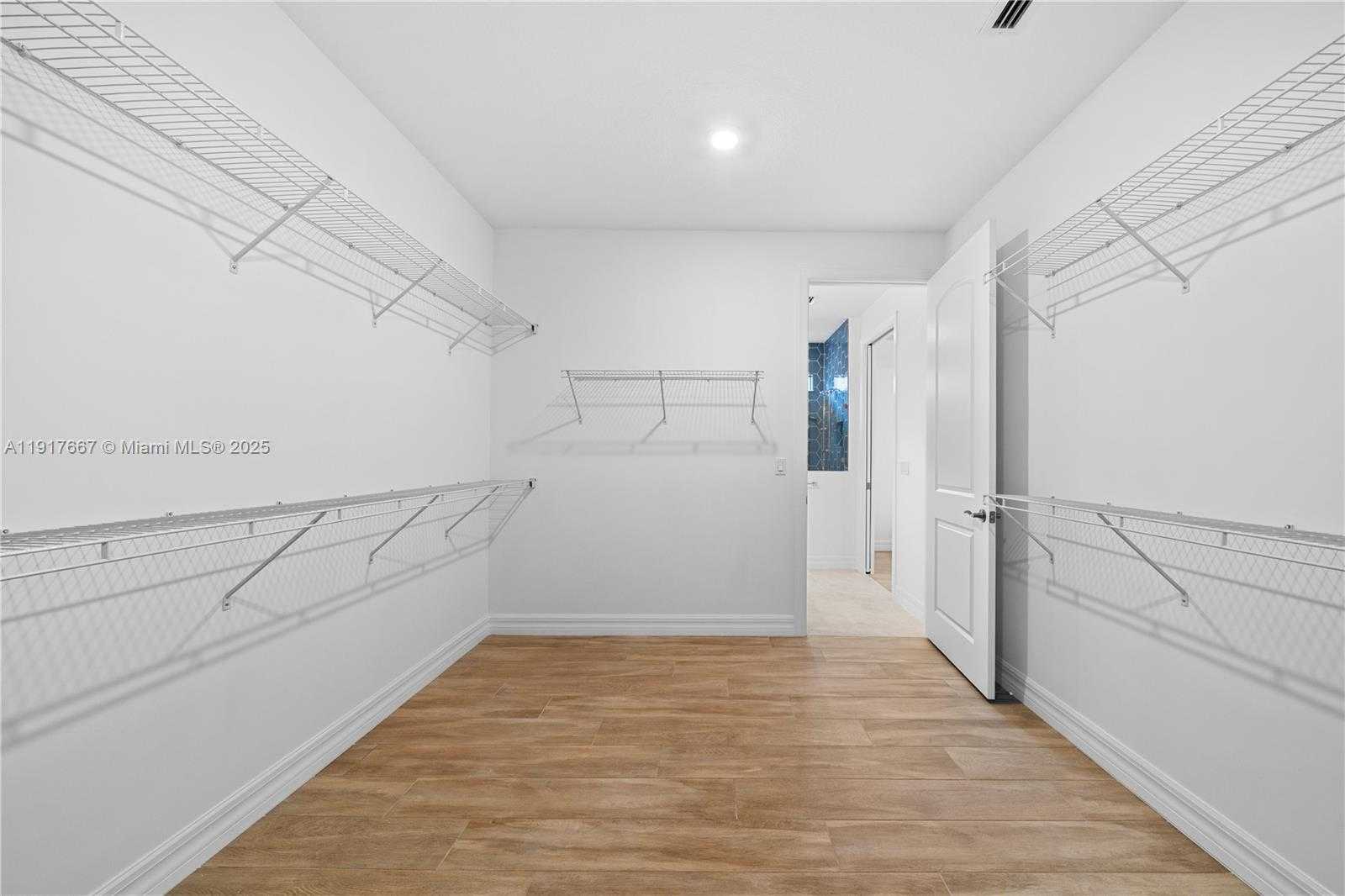 Small Image of 2715 PRIMROSE PL, Oakland Park Number 17