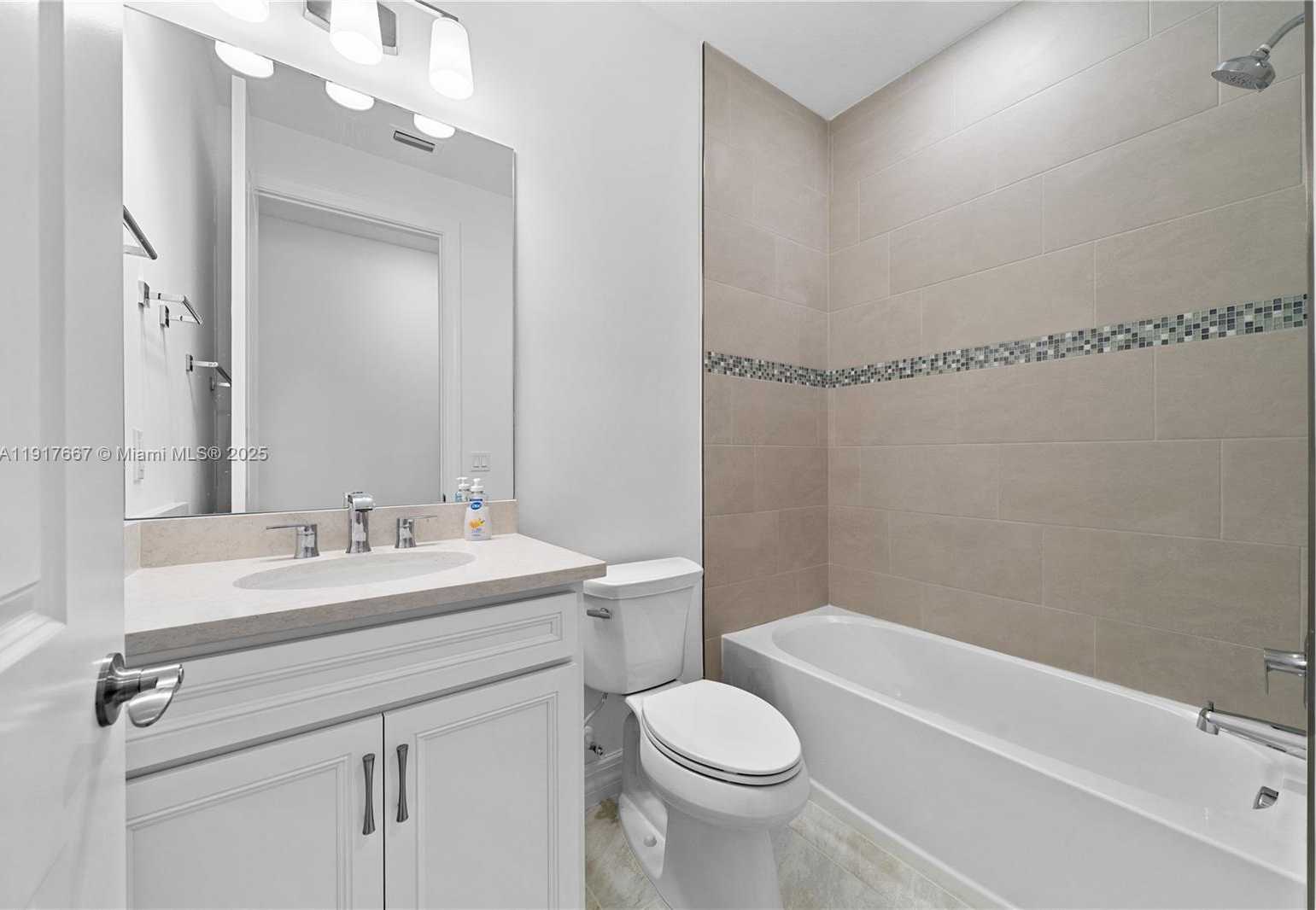 Small Image of 2715 PRIMROSE PL, Oakland Park Number 23