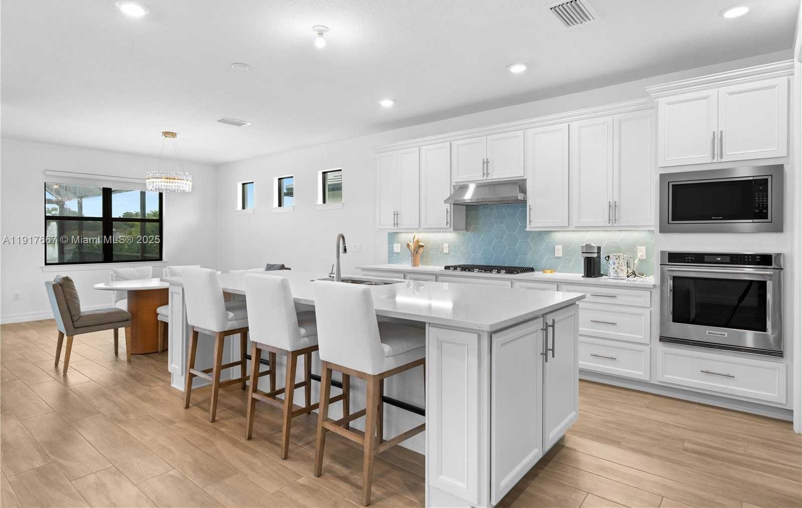 Small Image of 2715 PRIMROSE PL, Oakland Park Number 7