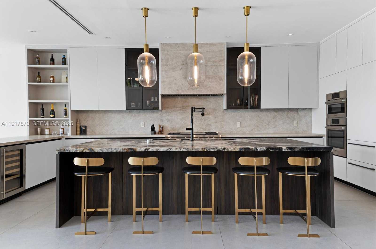 Small Image of 1379 NORTH VENETIAN WAY, Miami Number 19