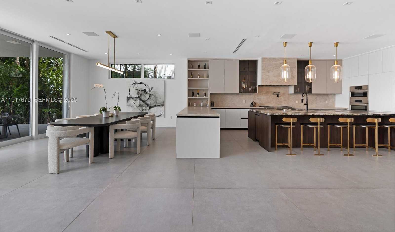 Small Image of 1379 NORTH VENETIAN WAY, Miami Number 22