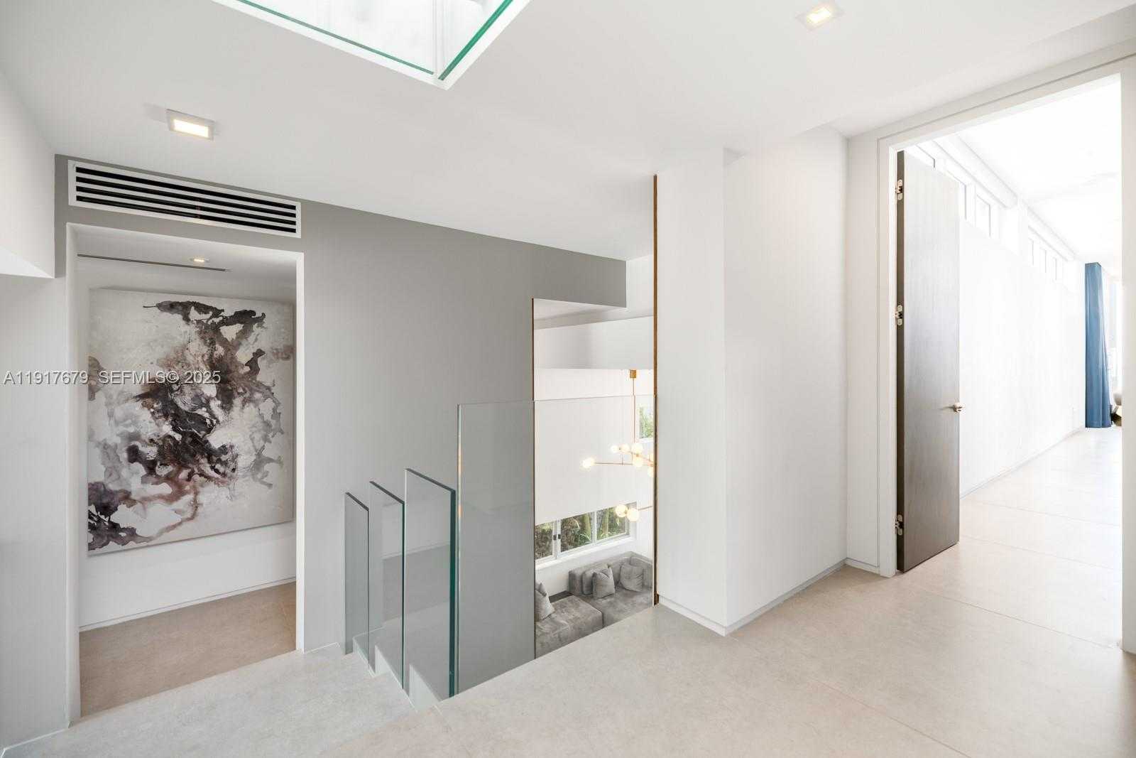 Small Image of 1379 NORTH VENETIAN WAY, Miami Number 26