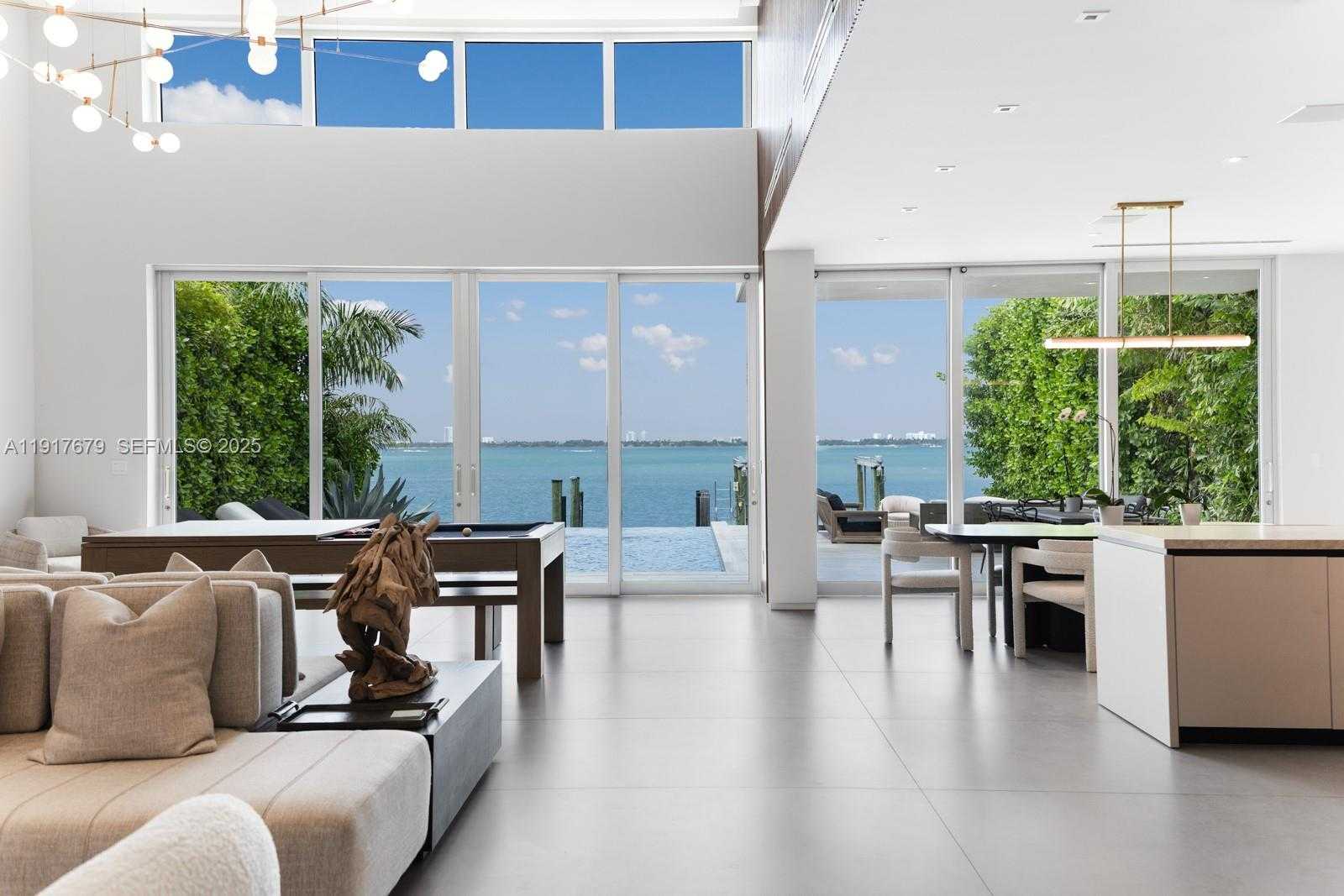 Small Image of 1379 NORTH VENETIAN WAY, Miami Number 3
