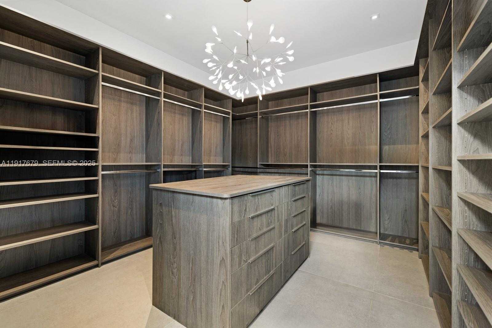 Small Image of 1379 NORTH VENETIAN WAY, Miami Number 33