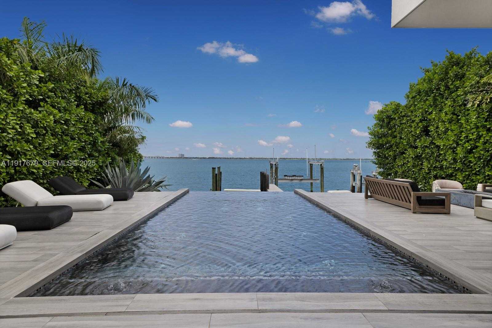 Small Image of 1379 NORTH VENETIAN WAY, Miami Number 50