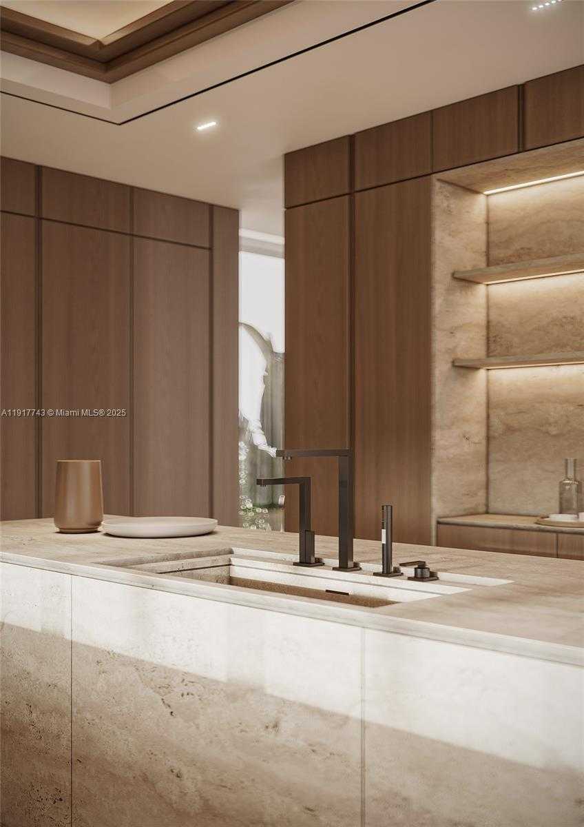 Small Image of 420 SUNSET DR, Coral Gables Number 10