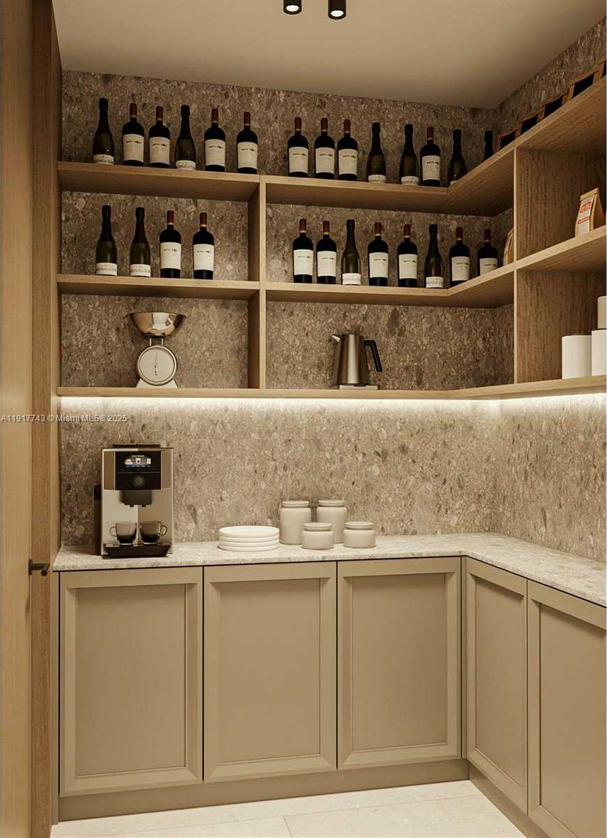 Small Image of 420 SUNSET DR, Coral Gables Number 12