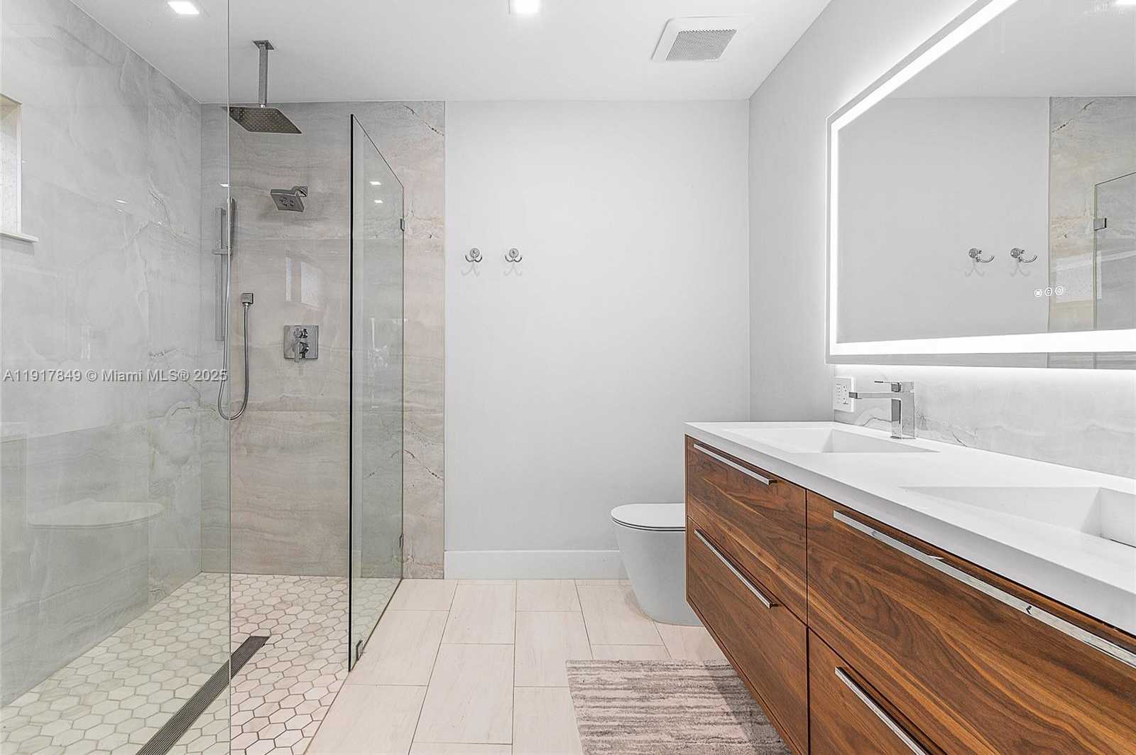 Small Image of 1250 NORTH EAST 27TH TER, Pompano Beach Number 12