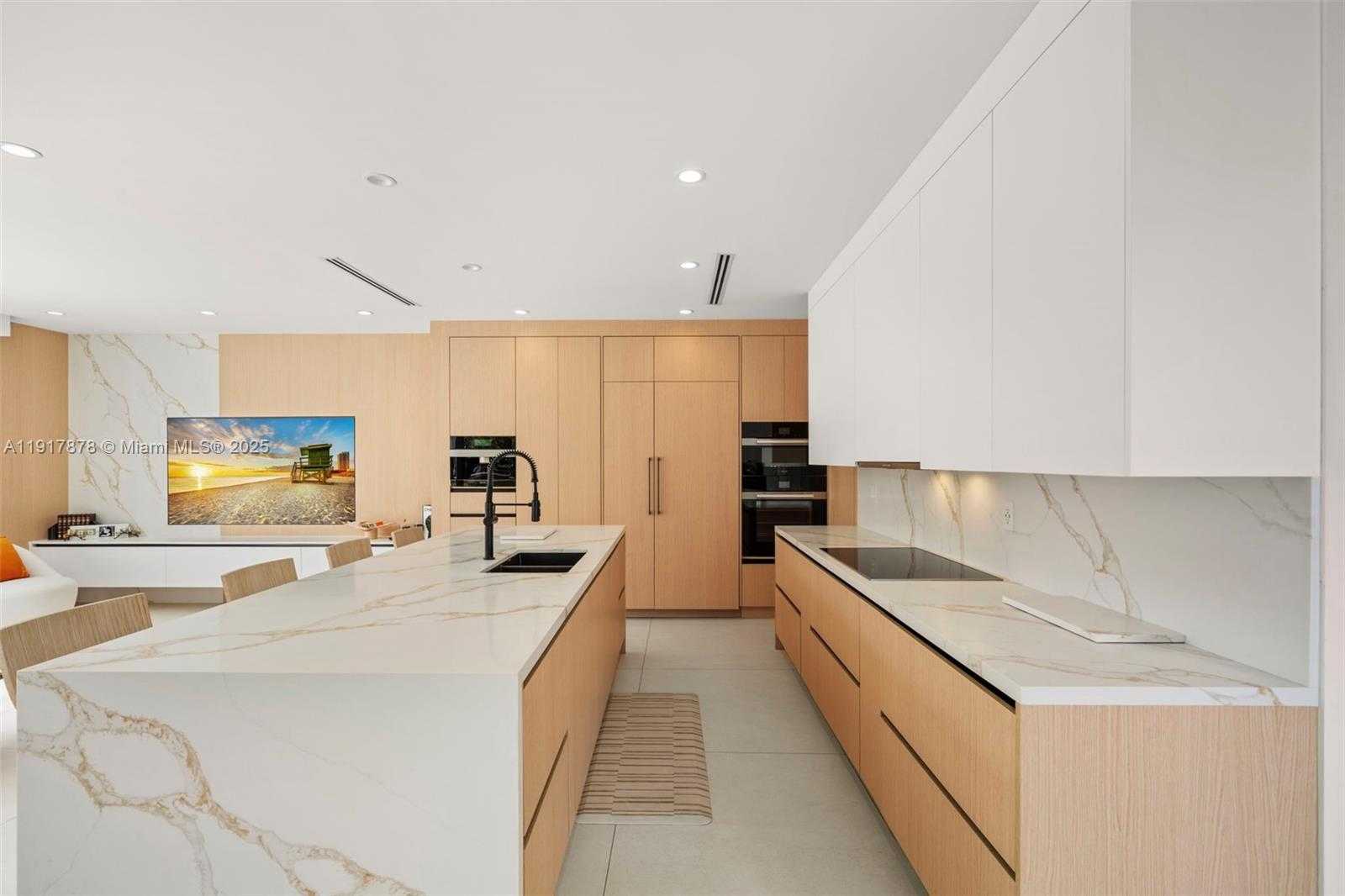 Small Image of 710 SOUTH SHORE DR, Miami Beach Number 7