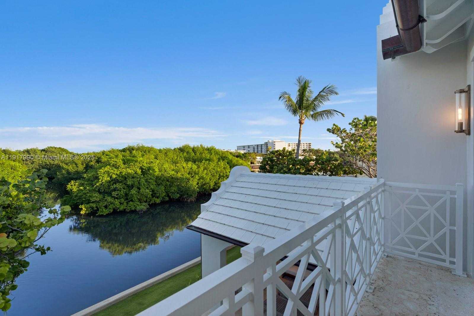 Small Image of 2219 IBIS ISLE ROAD E, Palm Beach Number 35