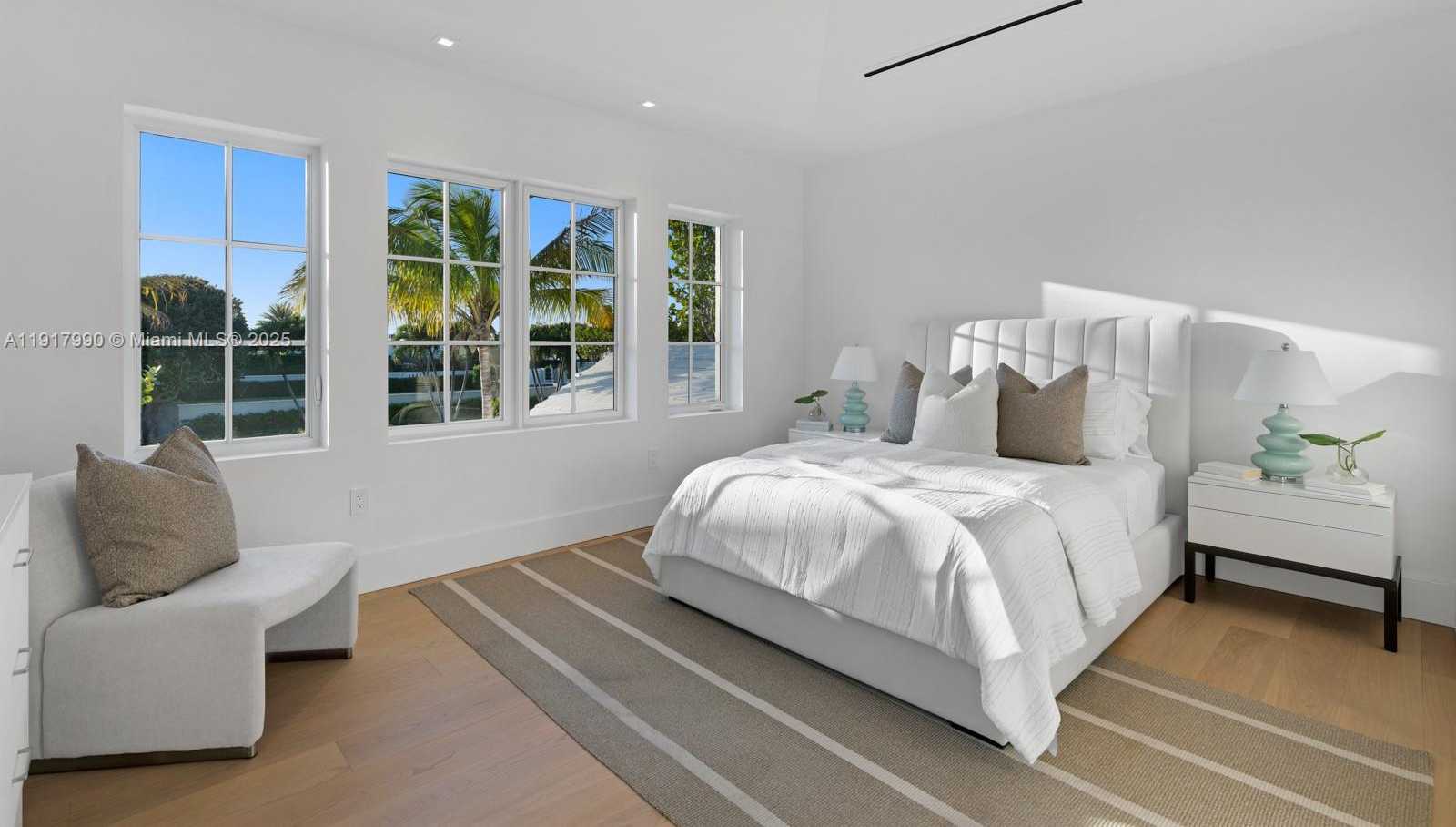 Small Image of 2219 IBIS ISLE ROAD E, Palm Beach Number 43