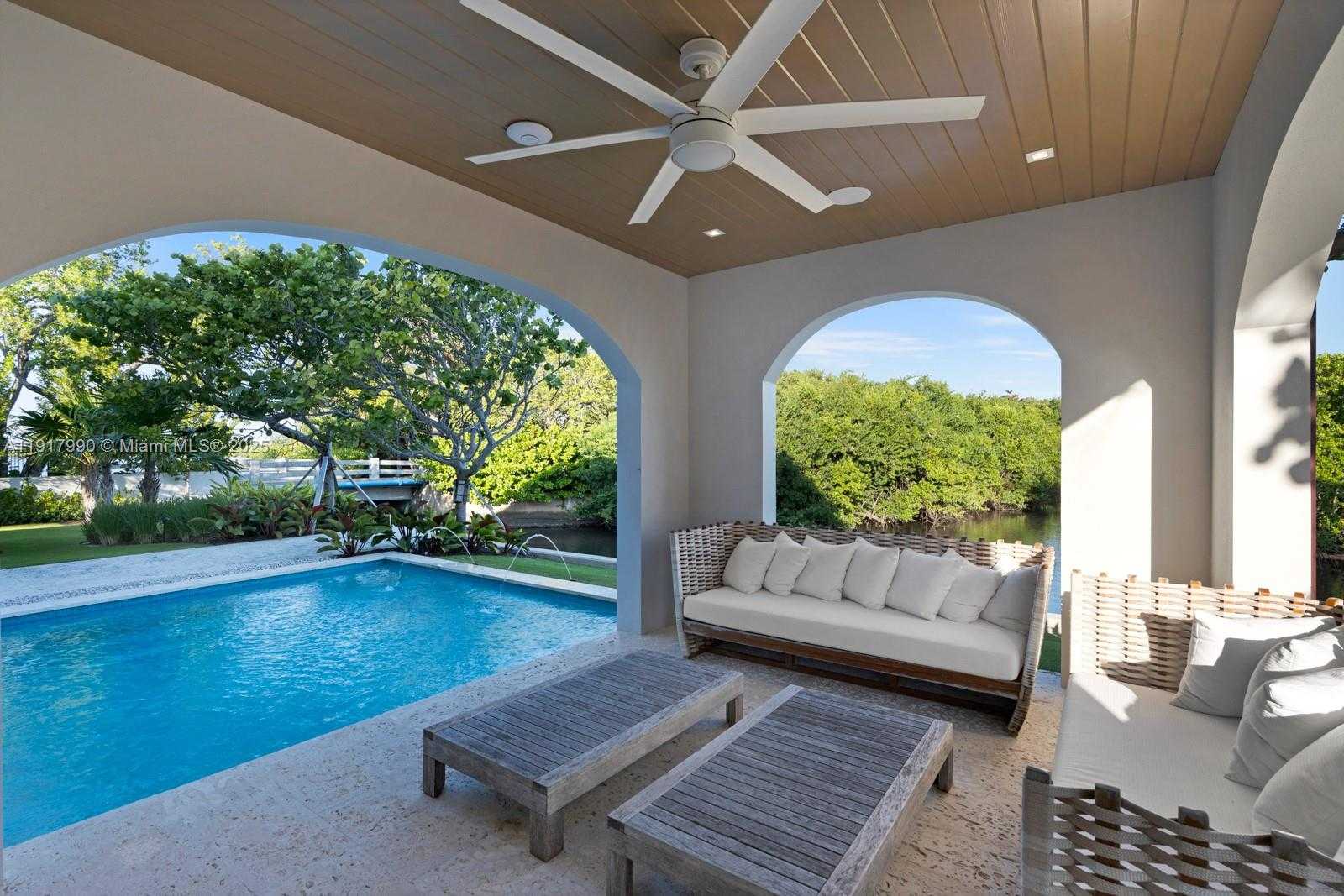 Small Image of 2219 IBIS ISLE ROAD E, Palm Beach Number 50