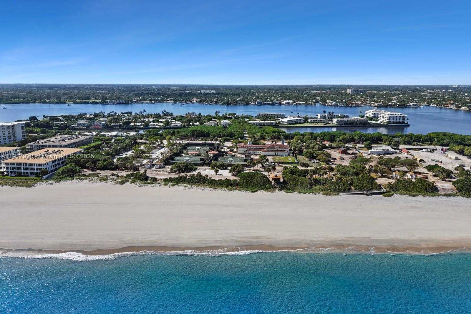 Small Image of 2219 IBIS ISLE ROAD E, Palm Beach Number 65