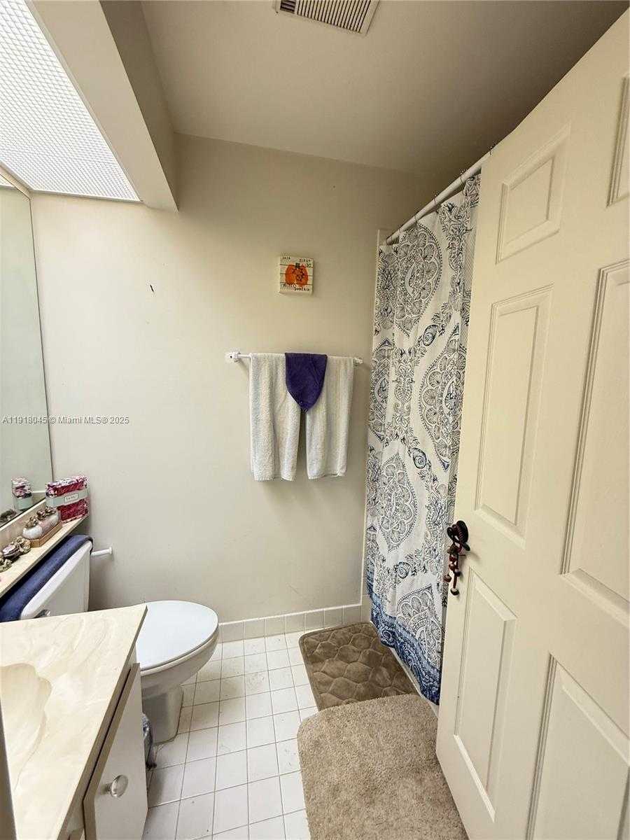 Small Image of 737 SOUTH EAST 22ND DR, Homestead Number 10