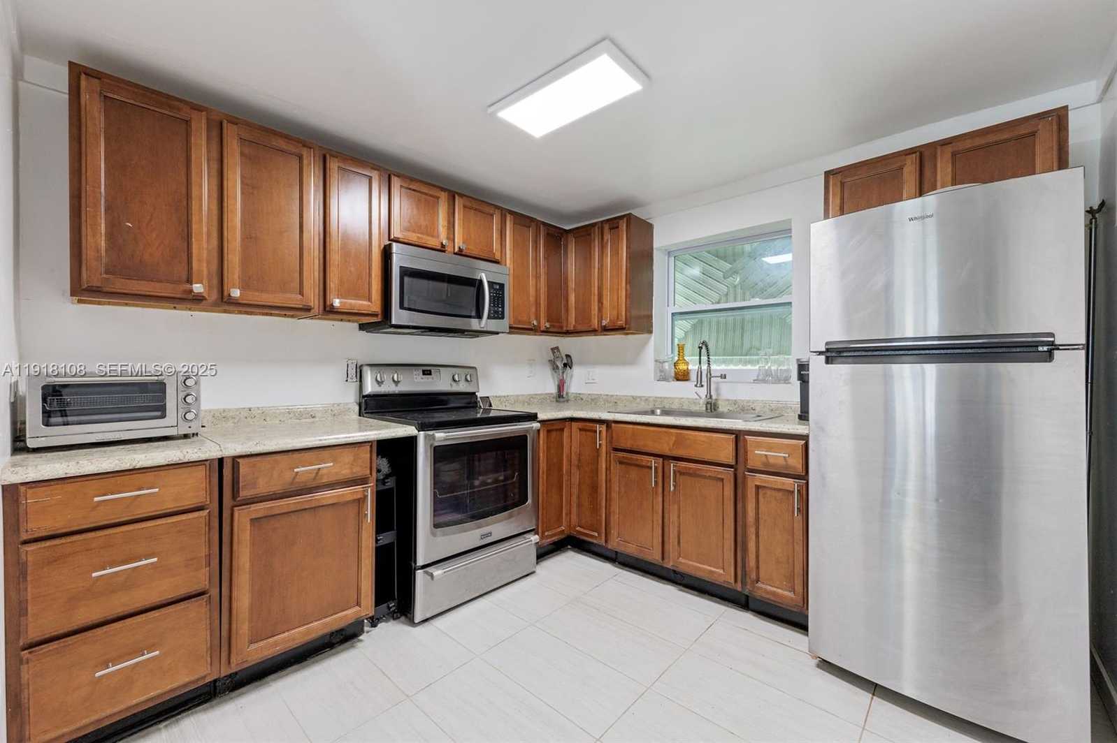 Small Image of 1464 SOUTH WEST 29TH AVE, Fort Lauderdale Number 1