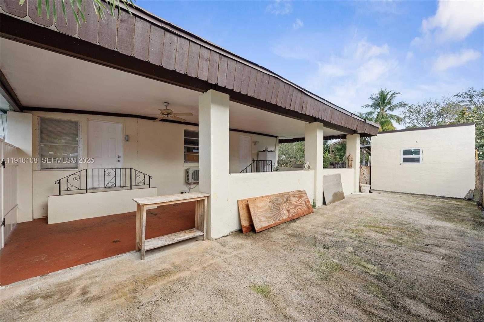 Small Image of 1464 SOUTH WEST 29TH AVE, Fort Lauderdale Number 16