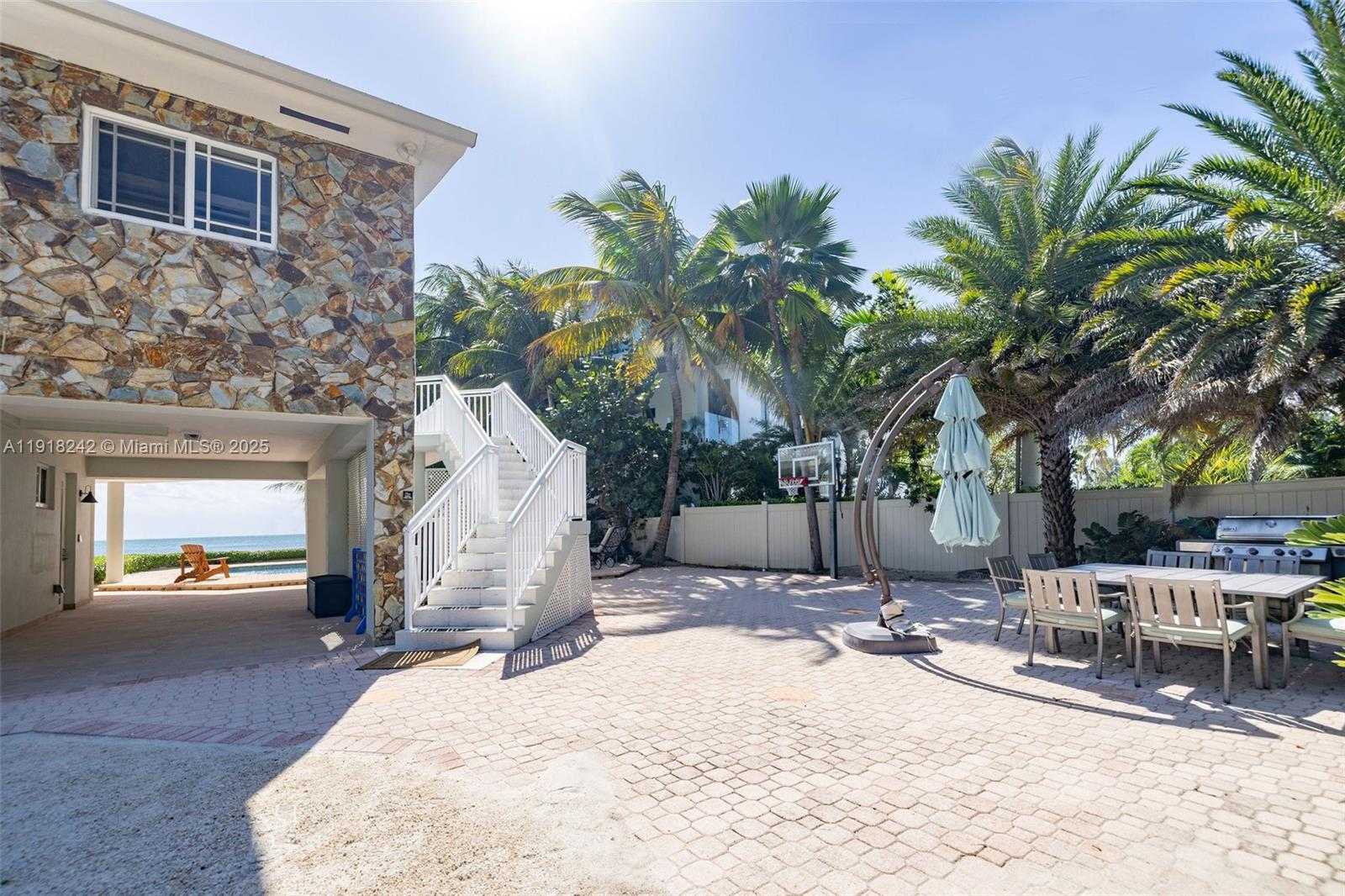 Small Image of 74049 OVERSEAS HWY, Islamorada Number 20