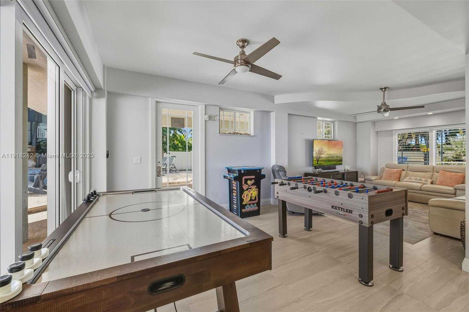 Small Image of 74049 OVERSEAS HWY, Islamorada Number 28