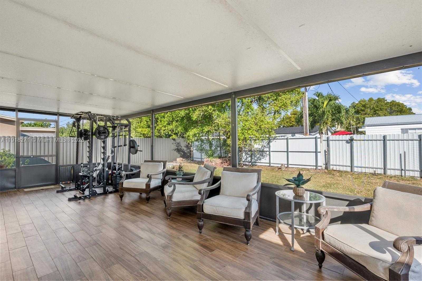 Small Image of 9411 SOUTH WEST 30TH TER, Miami Number 28