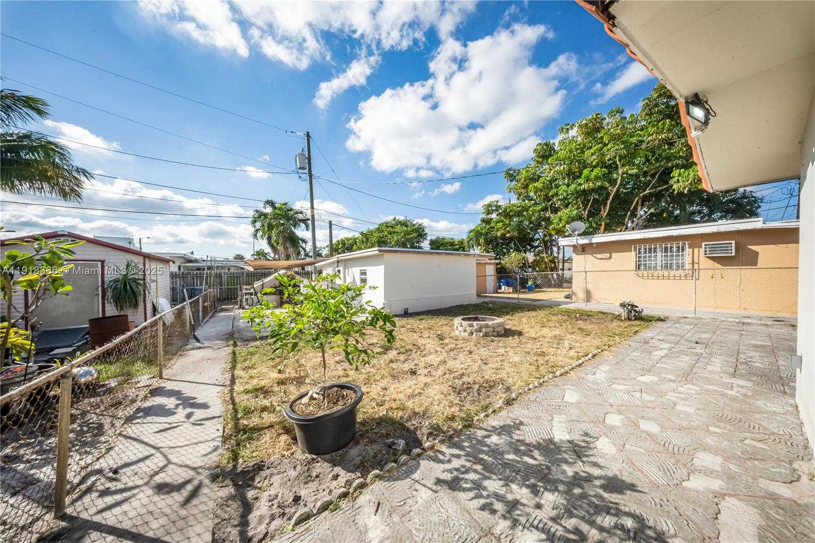 Small Image of 270 WEST 14TH ST, Hialeah Number 5