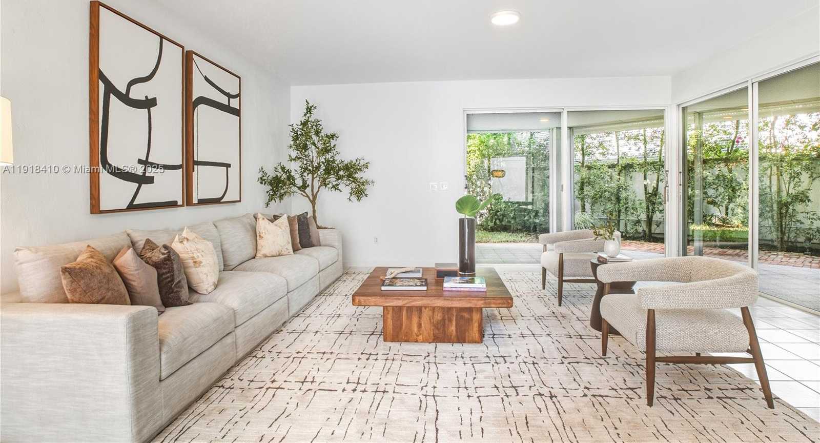 Small Image of 2475 SOUTH BAYSHORE DR, Miami Number 12