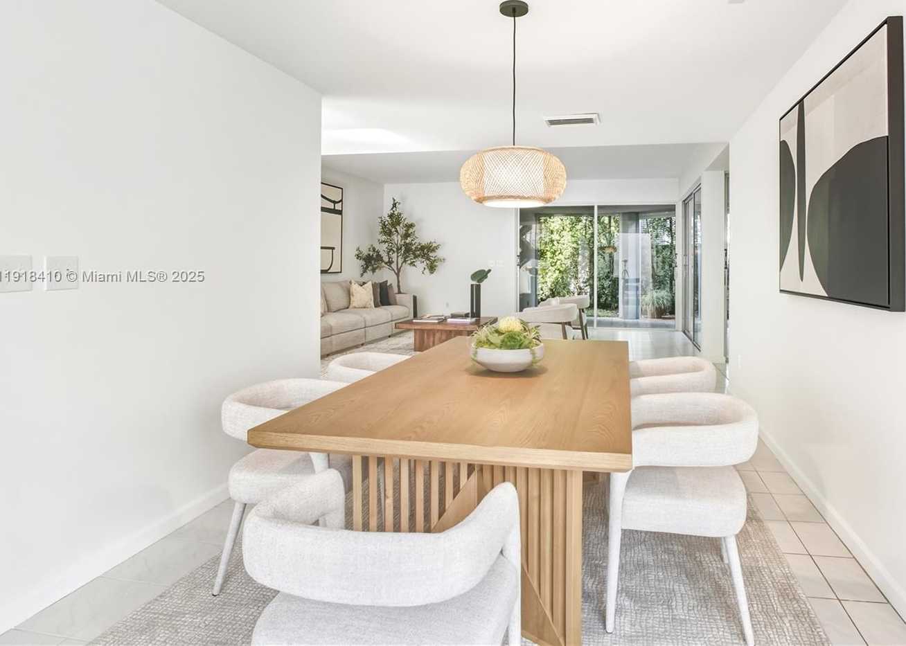 Small Image of 2475 SOUTH BAYSHORE DR, Miami Number 16