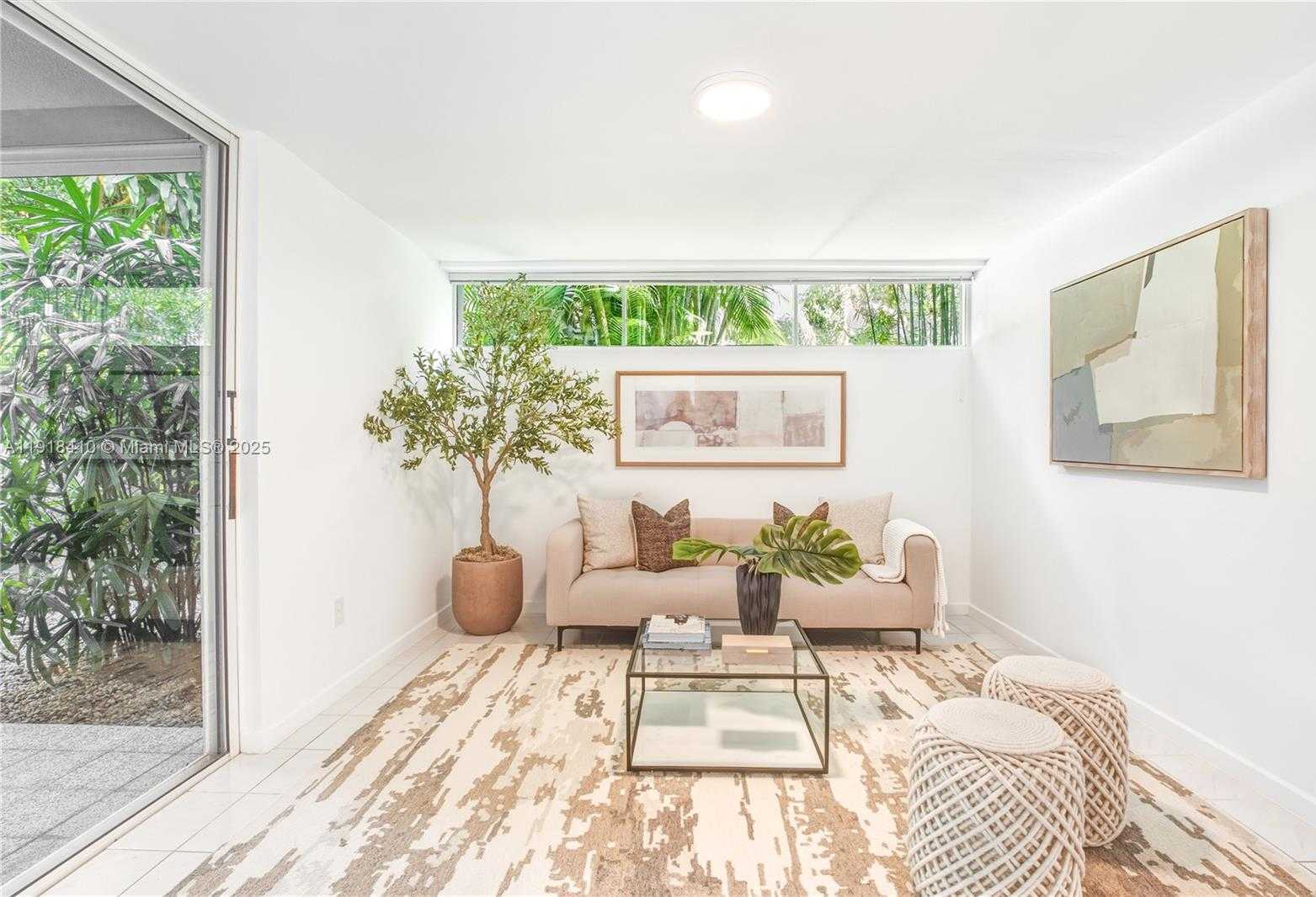 Small Image of 2475 SOUTH BAYSHORE DR, Miami Number 17