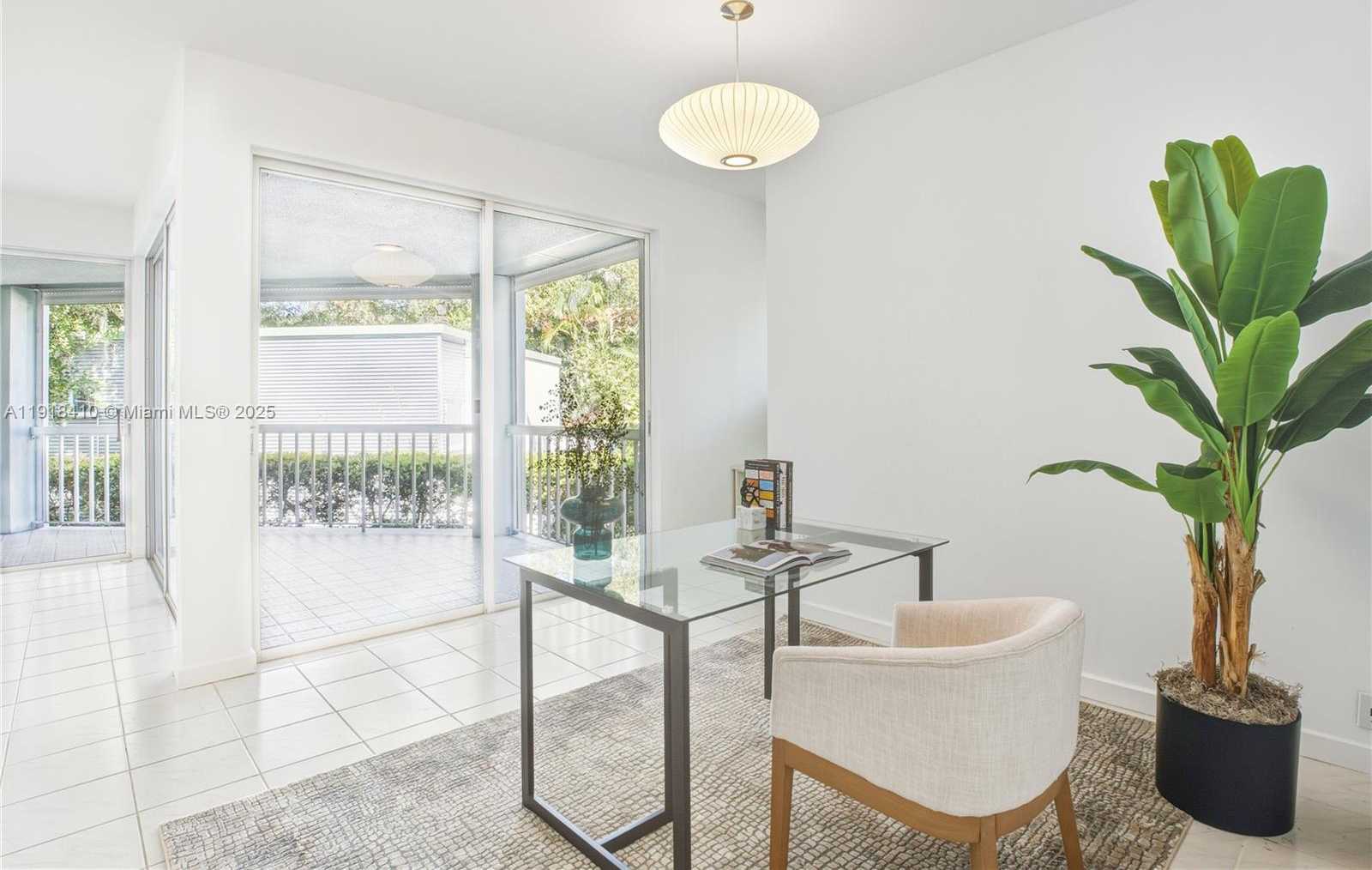 Small Image of 2475 SOUTH BAYSHORE DR, Miami Number 24