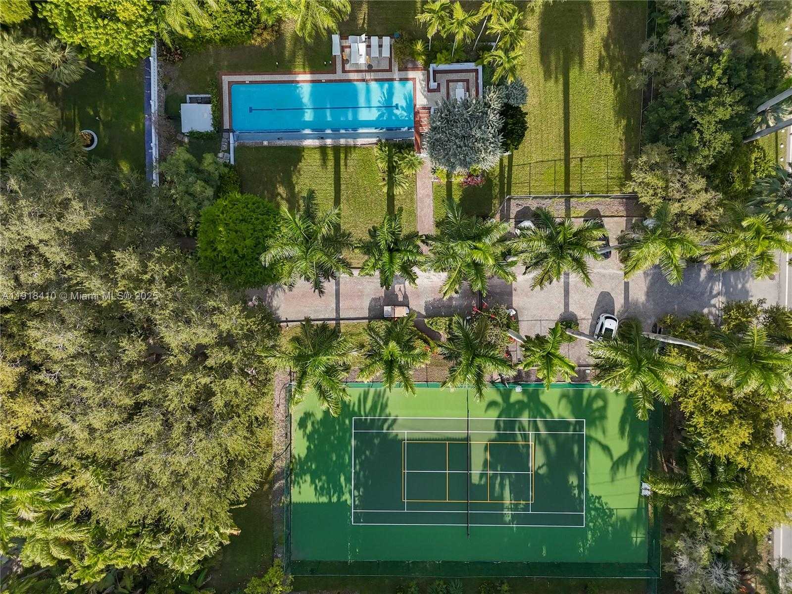 Small Image of 2475 SOUTH BAYSHORE DR, Miami Number 41