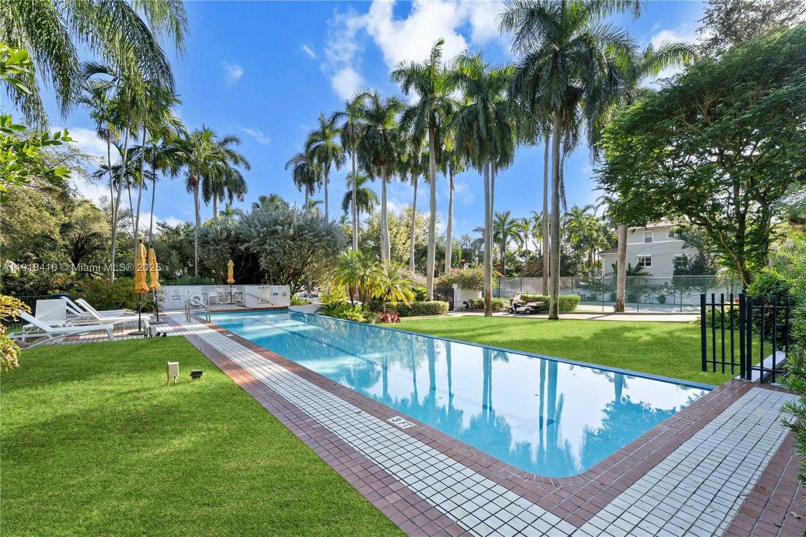 Small Image of 2475 SOUTH BAYSHORE DR, Miami Number 42