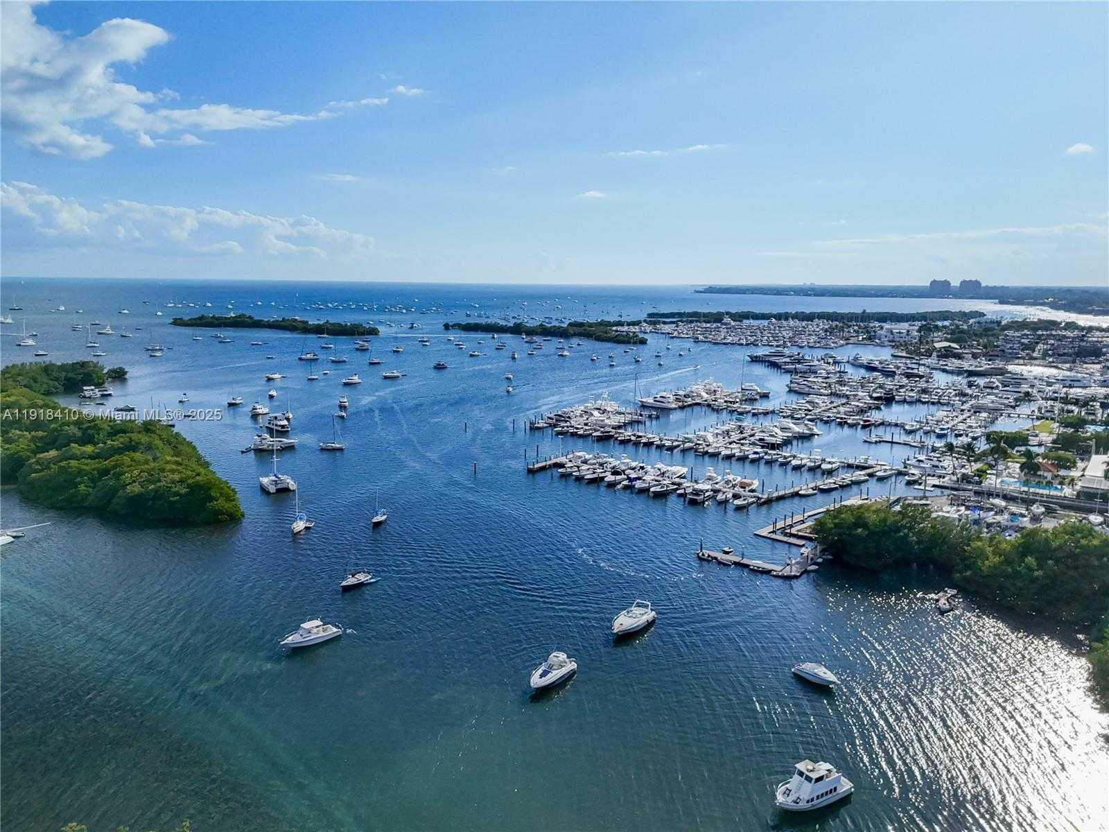 Small Image of 2475 SOUTH BAYSHORE DR, Miami Number 46