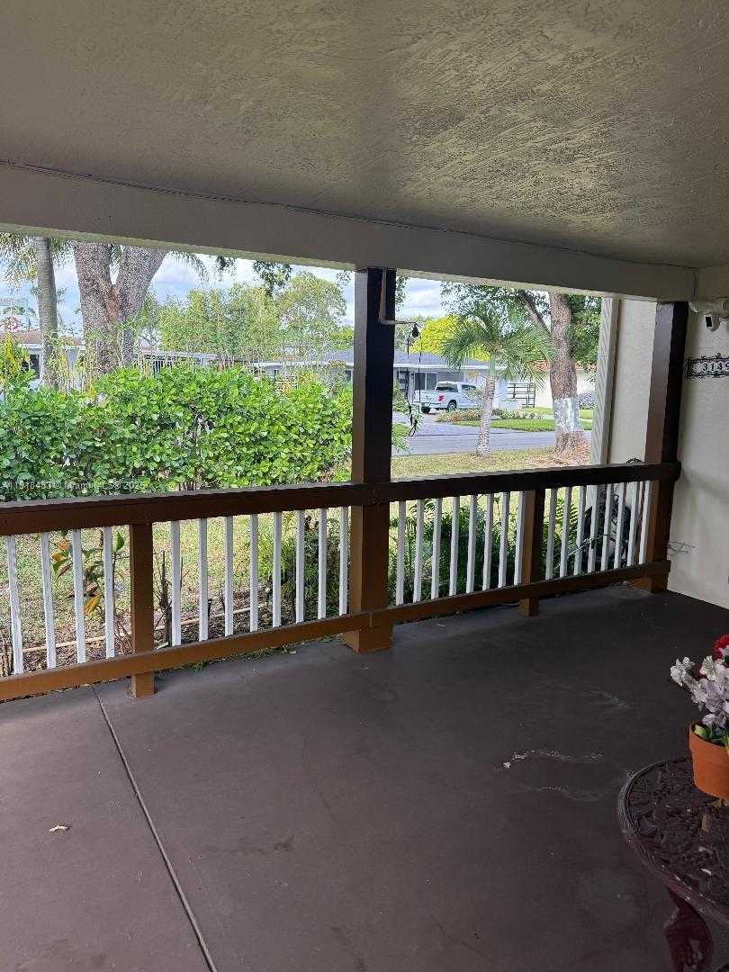 Small Image of 3149 HOLLYWOOD BLVD, Hollywood Number 45