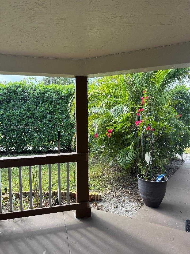 Small Image of 3149 HOLLYWOOD BLVD, Hollywood Number 47