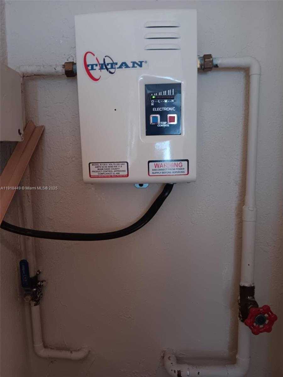 Small Image of 3002 NORTH WEST 46TH ST, Tamarac Number 30