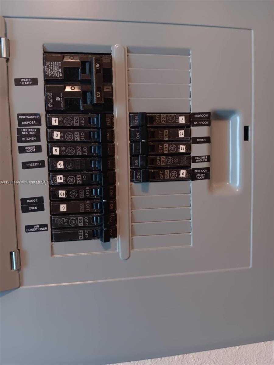 Small Image of 3002 NORTH WEST 46TH ST, Tamarac Number 31