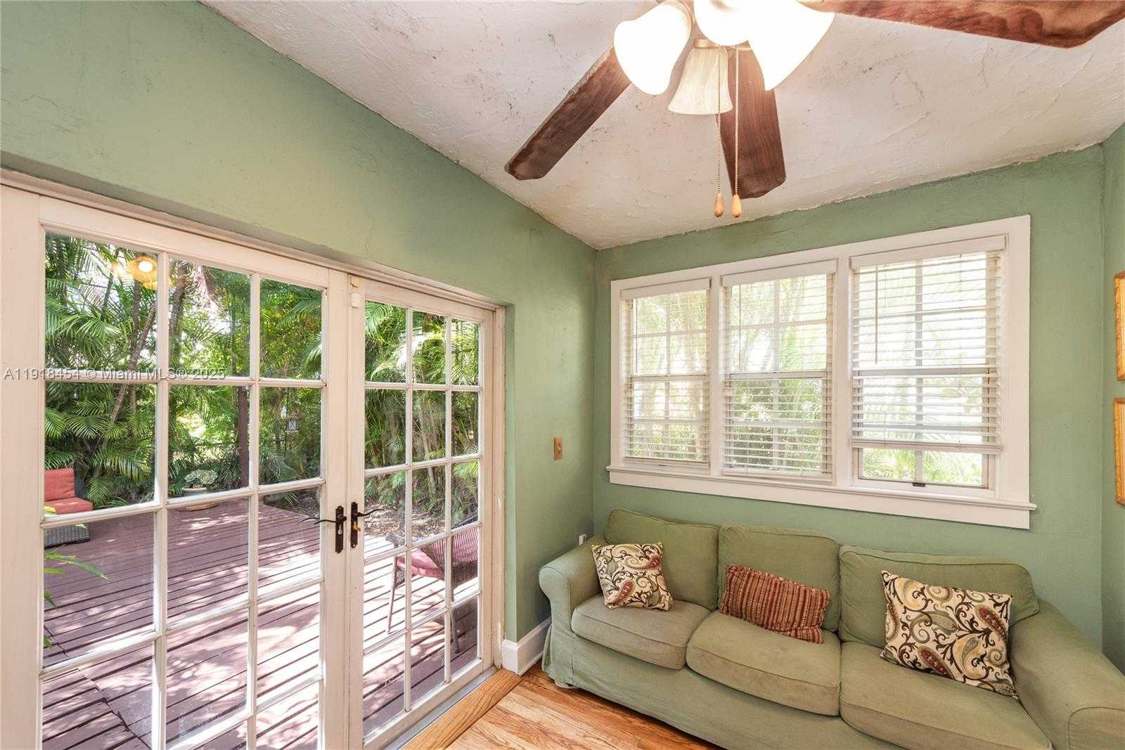 Small Image of 1256 ALGERIA AVE, Coral Gables Number 10