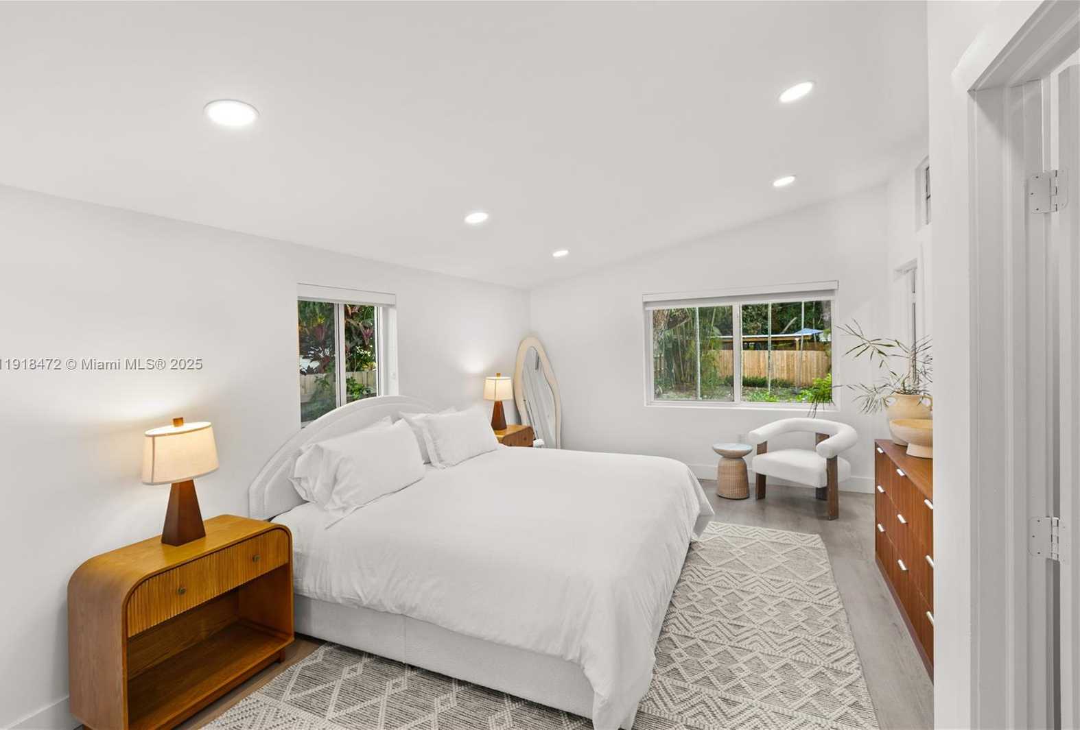 Small Image of 3616 SOUTH WEST 26TH ST, Miami Number 28