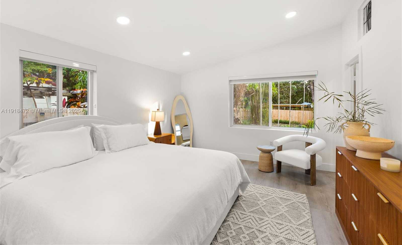 Small Image of 3616 SOUTH WEST 26TH ST, Miami Number 29